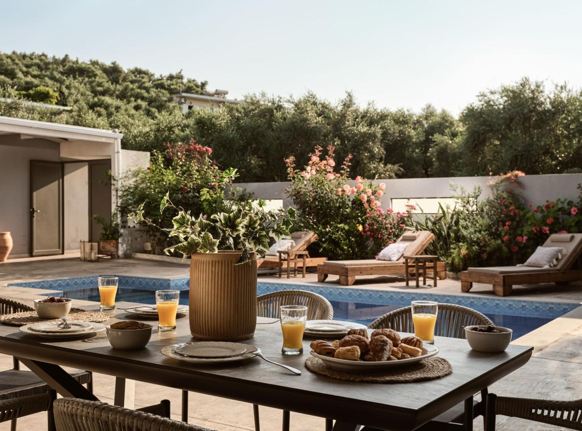 Jasmine Suites With Private Pool Τσιλιβί Εξωτερικό φωτογραφία