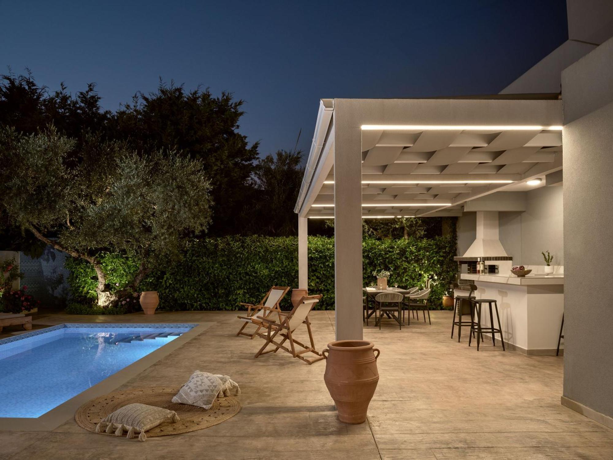 Jasmine Suites With Private Pool Τσιλιβί Εξωτερικό φωτογραφία