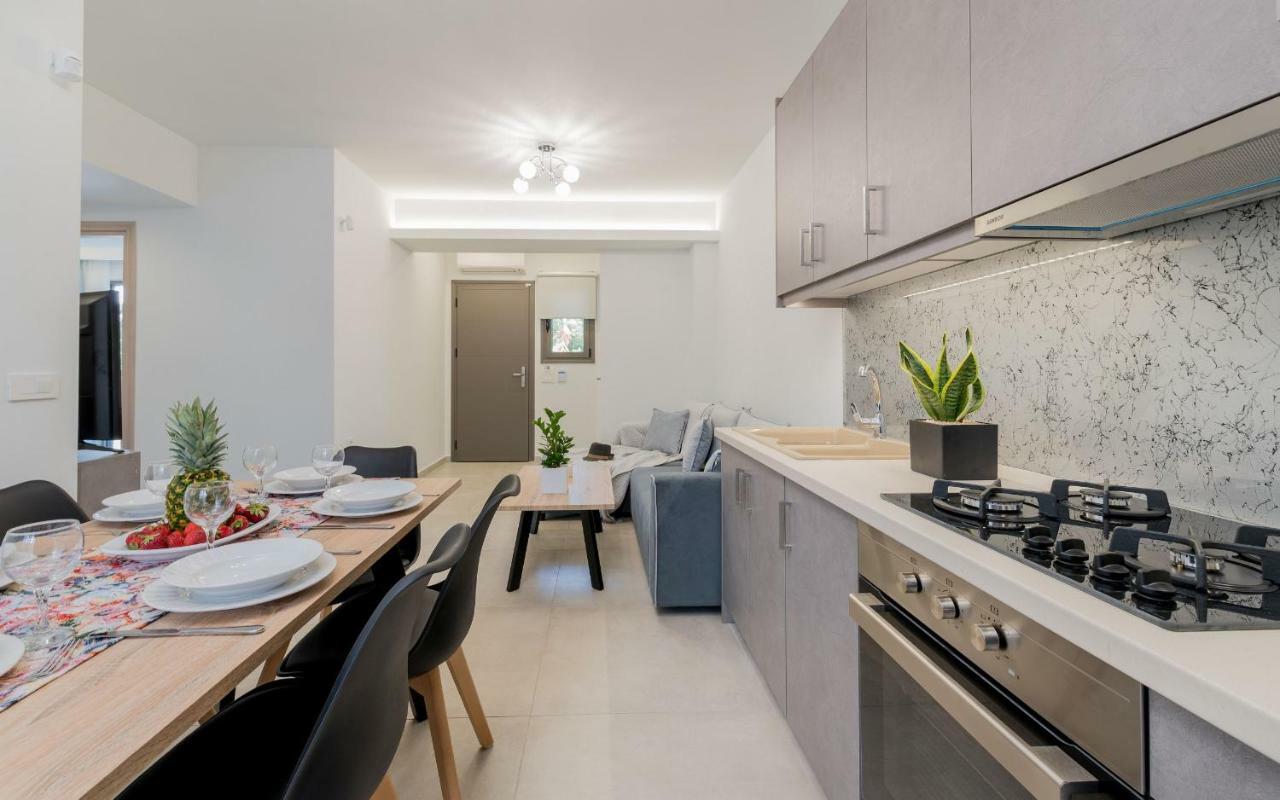 Jasmine Suites With Private Pool Τσιλιβί Εξωτερικό φωτογραφία