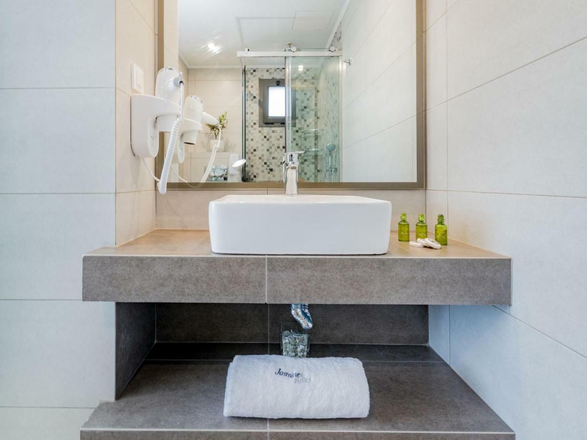 Jasmine Suites With Private Pool Τσιλιβί Εξωτερικό φωτογραφία